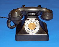 GPO 200 series "Pyramid" Bakelite Telephone