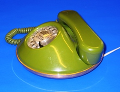 Northern_Telecom_Dawn_Telephone_(avocado_green)