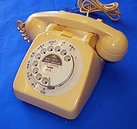 GPO 706L Cream rotary dial telephone